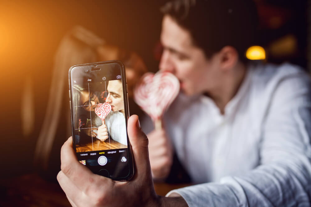 influencer couple